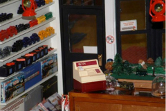 2004 Mini Mall - Train Shop