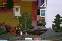 2004 Mini Mall - Garden Train